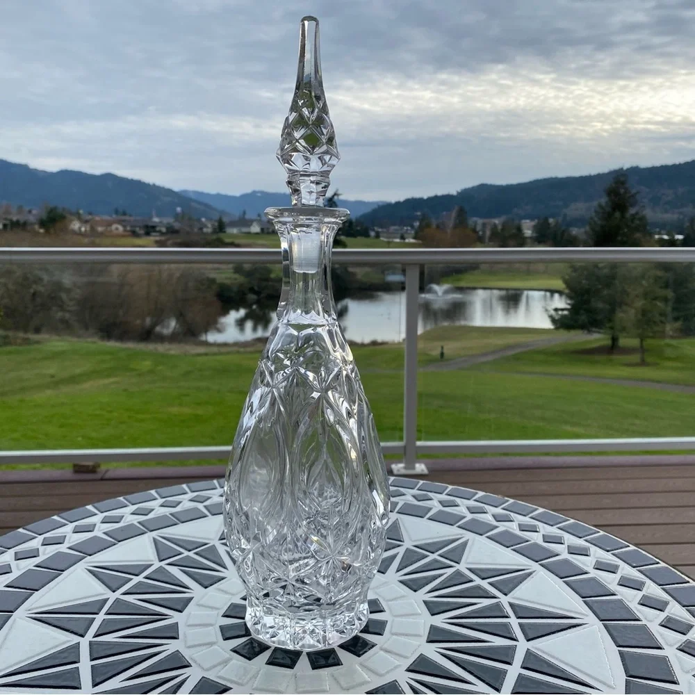 Large vintage crystal‎ decanter